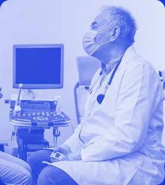 Professionnel de santé avec MSCopilot